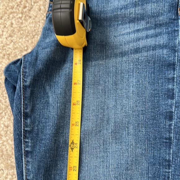 Banana Republic Skinny Jeans - Picture 7 of 9